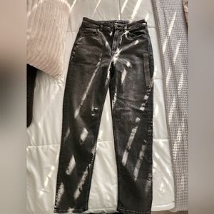 American Eagle 90's Mom Jean